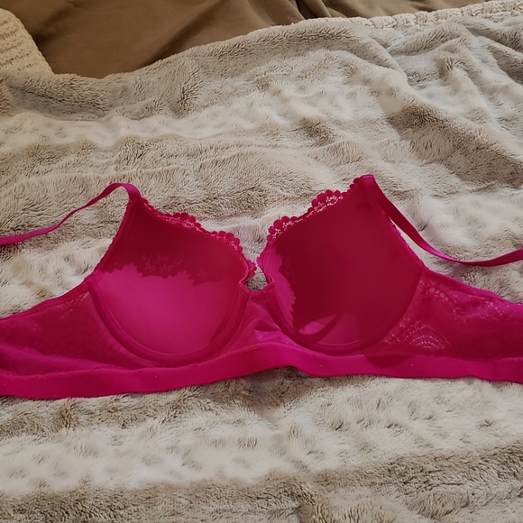 Victoria's Secret bra - Picture 2 of 7